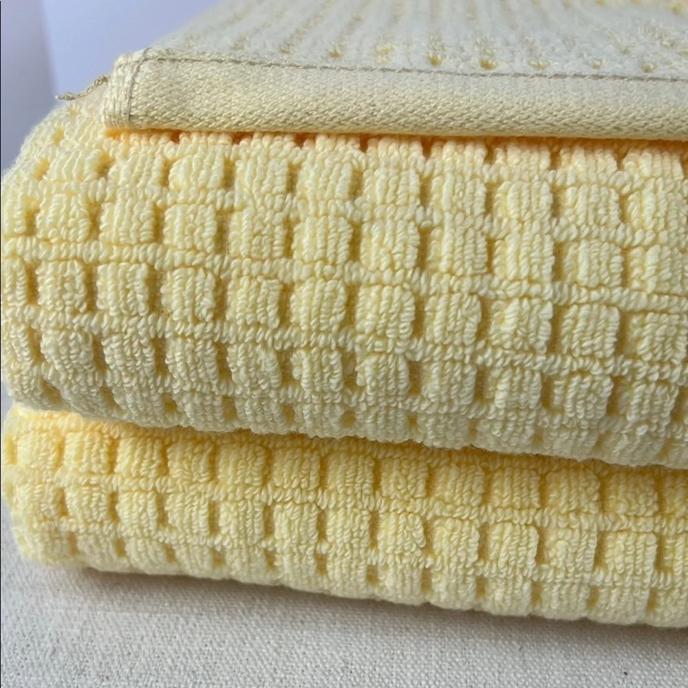 Ecoexistence Oversized Bath Towel Set Waffle Weave Yellow 100% Cotton 2 Pc NEW